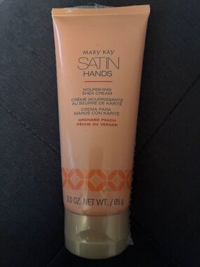 Mary Kay Satin Hands Nourishing Shea Cream - Peach